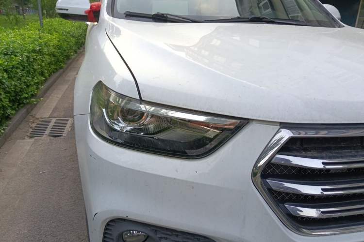 Used Haval H6 2018 Blue Label Sport Edition 1.5T Automatic Two-Wheel Drive Elite Model Right Front Headlight