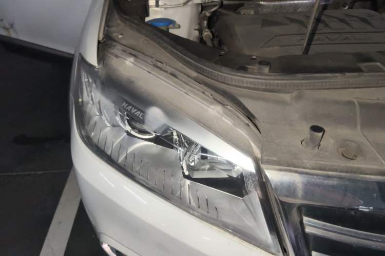 Used Haval H6 2018 Red-Label Sport Edition 1.5T Automatic Two-Wheel Drive Elite Model Right Front Headlight