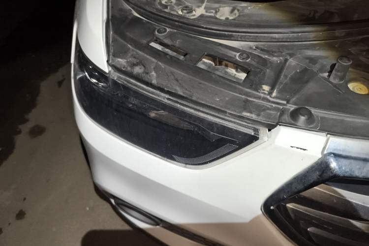 Used Haval H6 2018 Blue Label Sport Edition 1.5T Automatic Two-Wheel Drive Elite Model Right Front Headlight