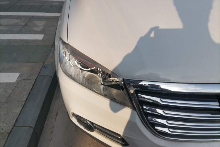 Used Haval H6 2018 Red-Label Sport Version 1.5T Manual Two-Wheel Drive Elite Model Right Front Headlight