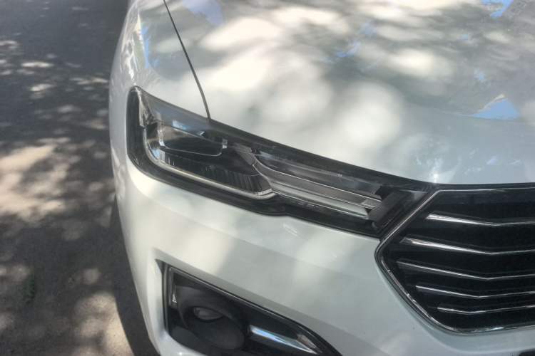 Used Haval H6 2018 Blue-Label 1.5T Automatic Luxury Model Right Front Headlight