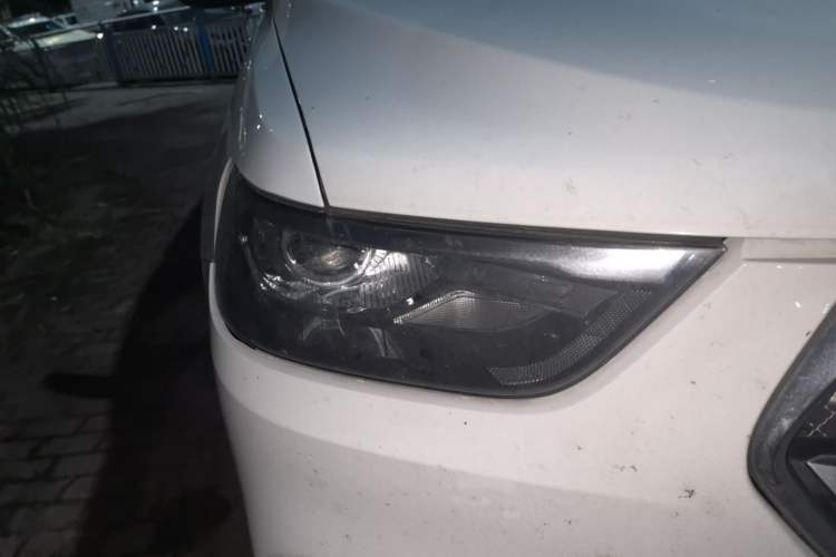 Used Haval H6 2018 Blue Label Sport Edition 1.5T Automatic Two-Wheel Drive Elite Model Right Front Headlight
