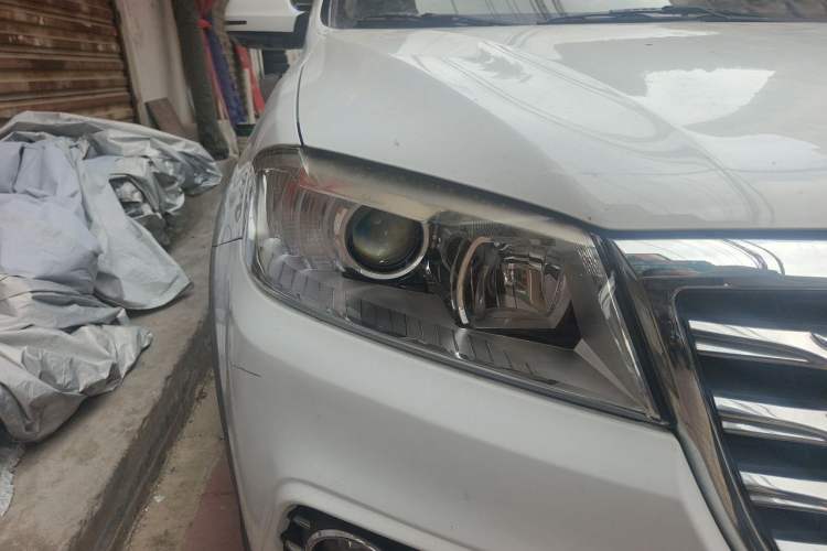 Used Haval H6 2018 Red-Label Sport Edition 1.5T Automatic Two-Wheel Drive Prestige Model Right Front Headlight