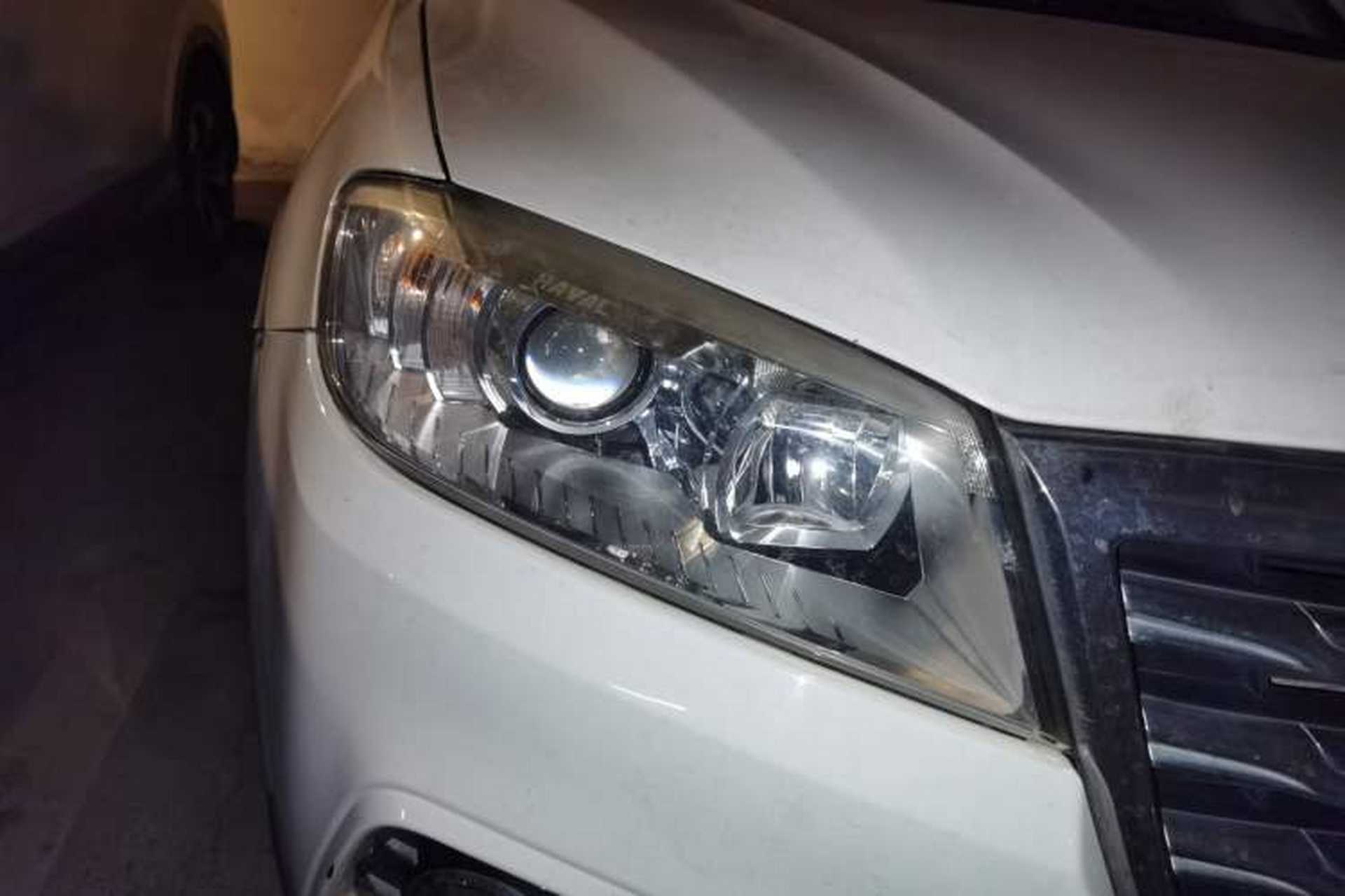 Used Haval H6 2018 Sport Edition 1.5T Automatic Two-Wheel Drive Elite Model China V Standard Right Front Headlight
