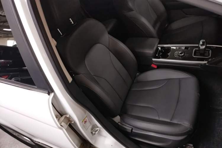 Used Haval H6 2018 Sport Edition 1.5T Automatic Two-Wheel Drive Elite Model China V Standard Right Front Seat