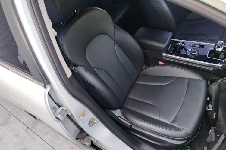 Used Haval H6 2018 Blue Label Sport Edition 1.5T Automatic Two-Wheel Drive Elite Model Right Front Seat