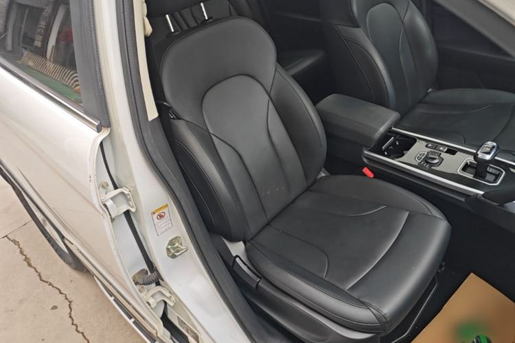 Used Haval H6 2018 Sport Edition 1.5T Automatic Two-Wheel Drive Elite Model China V Standard Right Front Seat