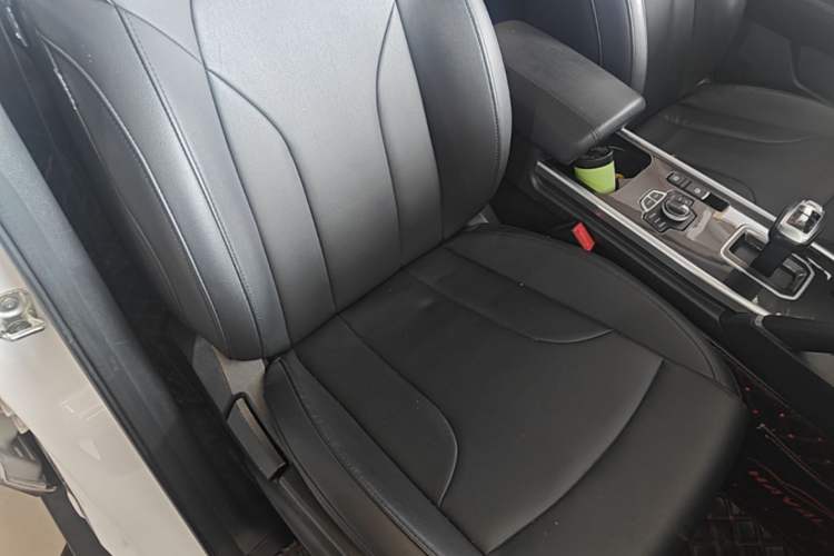 Used Haval H6 2018 Red-Label Sport Edition 1.5T Automatic Two-Wheel Drive Elite Model Right Front Seat
