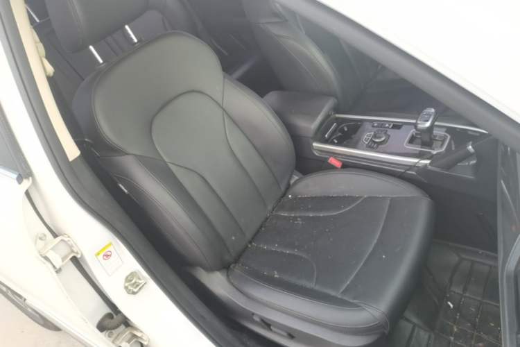 Used Haval H6 2018 Sport Edition 1.5T Automatic Two-Wheel Drive Prestige Model China V Standard Right Front Seat