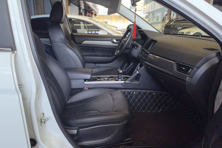 Used Haval H6 2018 Sport Edition 1.5T Automatic Two-Wheel Drive Elite Model China V Standard Right Front Seat