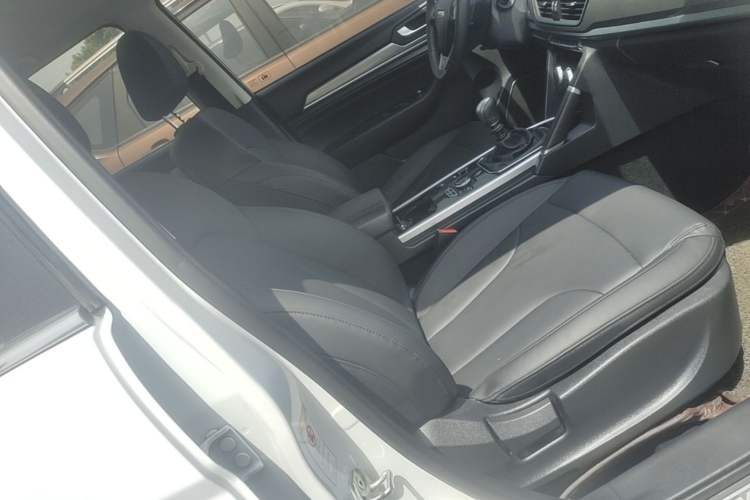 Used Haval H6 2018 Sport Edition 1.5T Manual Two-Wheel Drive Elite Model China V Standard Right Front Seat