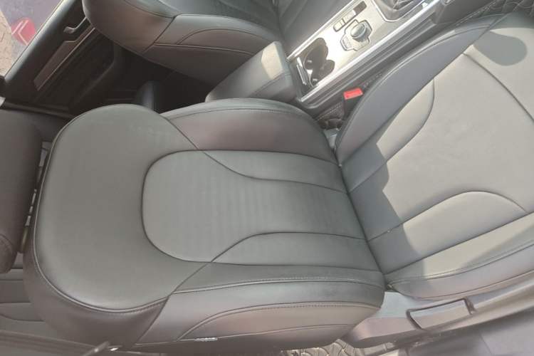Used Haval H6 2018 Red-Label Sport Version 1.5T Manual Two-Wheel Drive Elite Model Right Front Seat