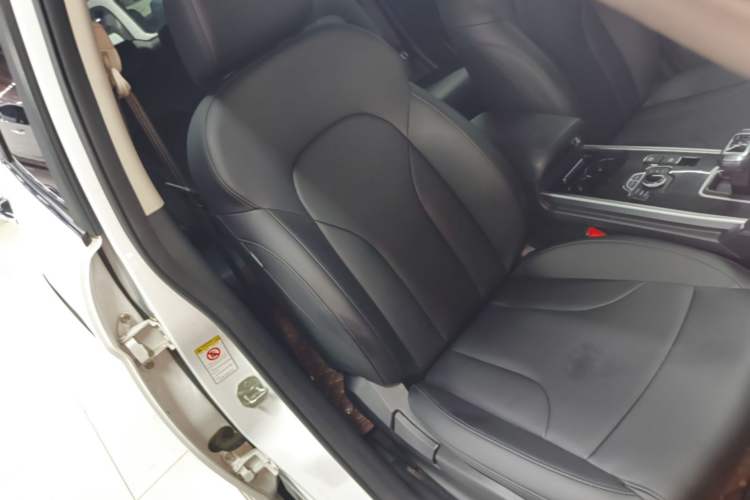 Used Haval H6 2018 Red-Label Sport Edition 1.5T Automatic Two-Wheel Drive Elite Model Right Front Seat
