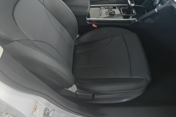Used Haval H6 2018 Sport Edition 1.5T Automatic Two-Wheel Drive Elite Model China V Standard Right Front Seat