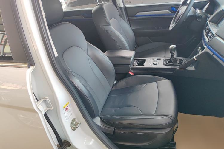 Used Haval H6 2018 Sport Edition 1.5T Manual Two-Wheel Drive Elite Model China V Standard Right Front Seat