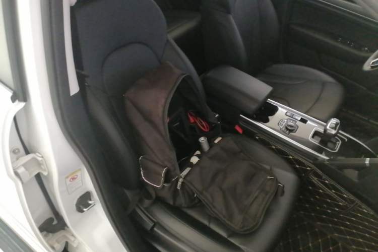 Used Haval H6 2018 Sport Edition 1.5T Automatic Two-Wheel Drive Elite Model China V Standard Right Front Seat