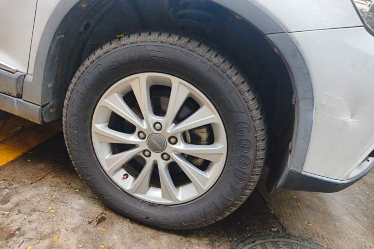 Used Haval H6 2018 Red-Label Sport Version 1.5T Manual Two-Wheel Drive Elite Model Right Front Wheel Hub