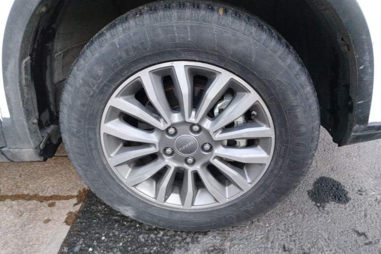 Used Haval H6 2018 Red-Label Sport Version 1.5T Manual Two-Wheel Drive Elite Model Right Front Wheel Hub
