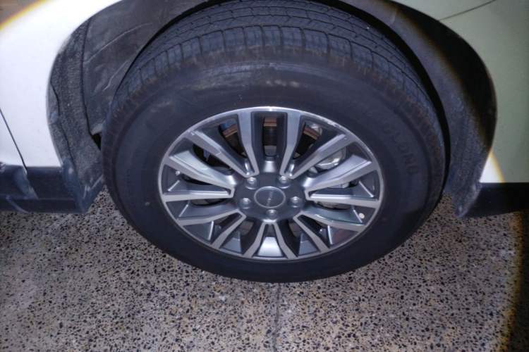 Used Haval H6 2018 Blue Label Sport Edition 1.5T Automatic Two-Wheel Drive Elite Model Right Front Wheel Hub