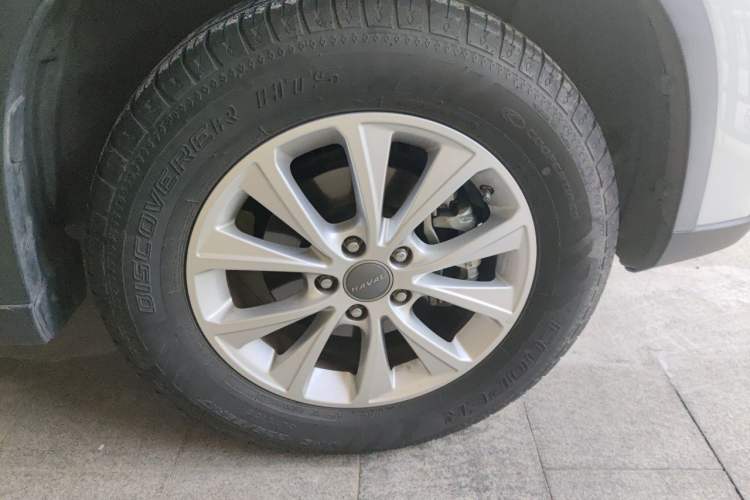Used Haval H6 2018 Sport Edition 1.5T Automatic Two-Wheel Drive Elite Model China V Standard Right Front Wheel Hub