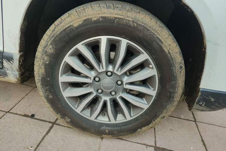 Used Haval H6 2018 Blue Label Sport Edition 1.5T Manual Two-Wheel Drive Elite Model Right Front Wheel Hub