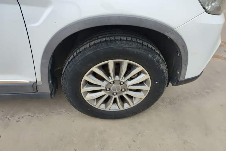 Used Haval H6 2018 Red-Label Sport Edition 1.5T Automatic Two-Wheel Drive Elite Model Right Front Wheel Hub