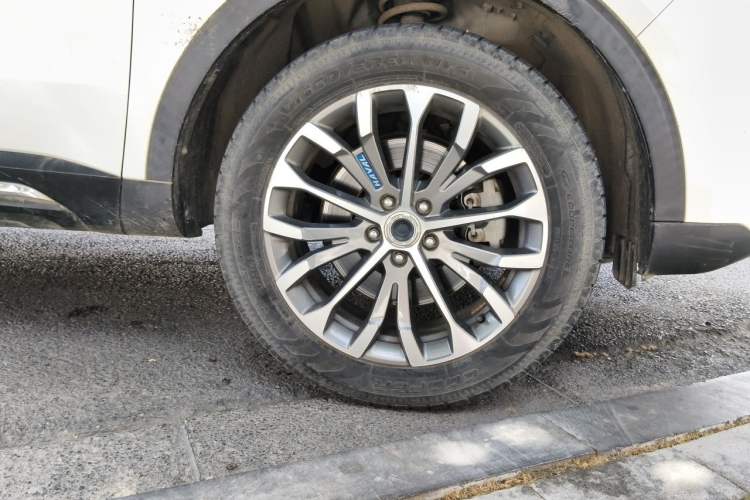Used Haval H6 2018 Blue Label 1.5T Automatic Ultra-Luxury Model Right Front Wheel Hub