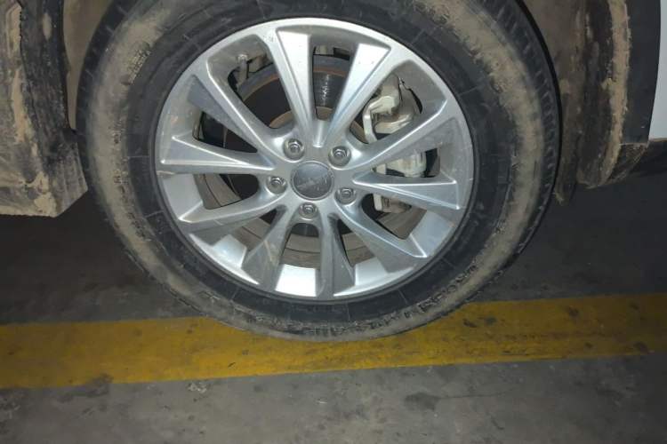 Used Haval H6 2018 Red-Label Sport Edition 1.5T Automatic Two-Wheel Drive Elite Model Right Front Wheel Hub