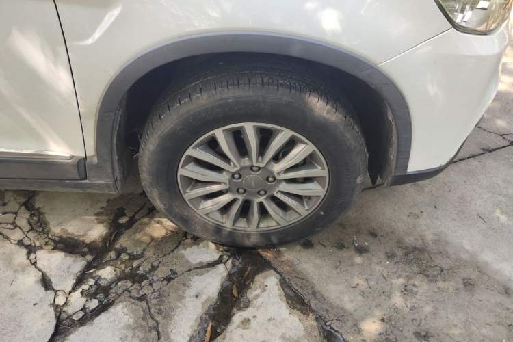 Used Haval H6 2018 Red-Label Sport Edition 1.5T Automatic Two-Wheel Drive Elite Model Right Front Wheel Hub