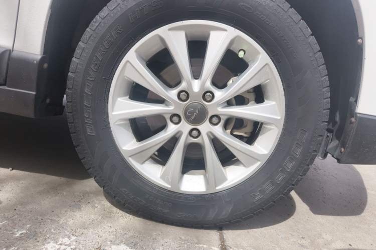 Used Haval H6 2018 Blue Label Sport Edition 1.5T Manual Two-Wheel Drive Elite Model Right Front Wheel Hub
