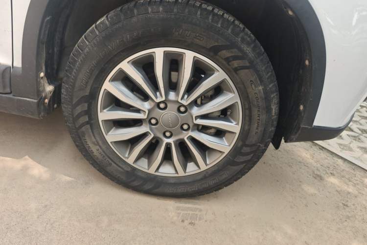 Used Haval H6 2018 Red-Label Sport Version 1.5T Manual Two-Wheel Drive Elite Model Right Front Wheel Hub