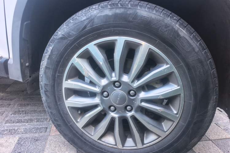 Used Haval H6 2018 Red-Label Sport Version 1.5T Manual Two-Wheel Drive Elite Model Right Front Wheel Hub