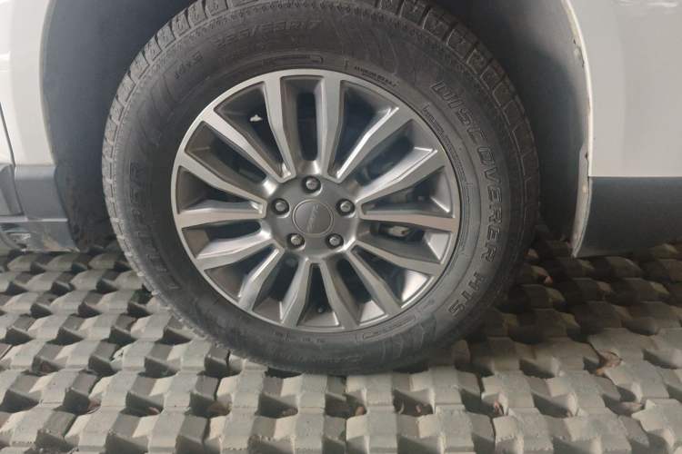 Used Haval H6 2018 Blue Label Sport Edition 1.5T Manual Two-Wheel Drive Elite Model Right Front Wheel Hub
