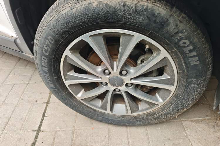 Used Haval H6 2018 Red-Label Sport Edition 1.5T Automatic Two-Wheel Drive Prestige Model Right Front Wheel Hub