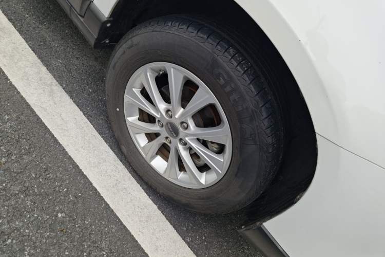 Used Haval H6 2018 Blue Label Sport Edition 1.5T Automatic Two-Wheel Drive Elite Model Right Front Wheel Hub