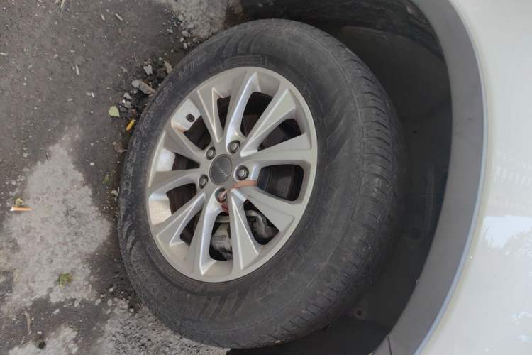 Used Haval H6 2018 Sport Edition 1.5T Automatic Two-Wheel Drive Elite Model China V Standard Right Front Wheel Hub