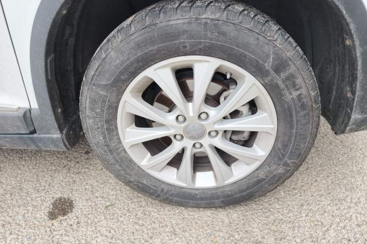 Used Haval H6 2018 Sport Edition 1.5T Automatic Two-Wheel Drive Elite Model China V Standard Right Front Wheel Hub