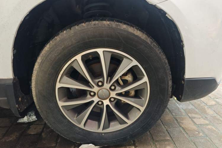 Used Haval H6 2018 Blue Label Sport Edition 1.5T Automatic Two-Wheel Drive Prestige Model Right Front Wheel Hub