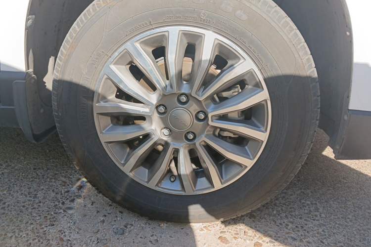Used Haval H6 2018 Blue Label Sport Edition 1.5T Manual Two-Wheel Drive Elite Model Right Front Wheel Hub