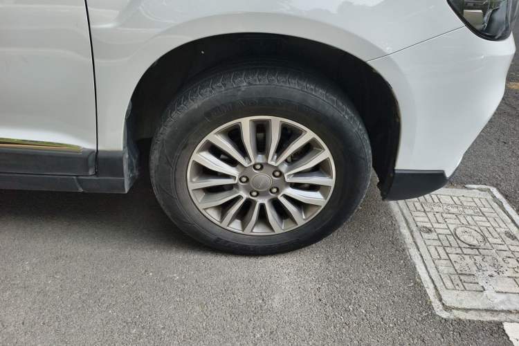 Used Haval H6 2018 Sport Edition 1.5T Manual Two-Wheel Drive Elite Model China V Standard Right Front Wheel Hub