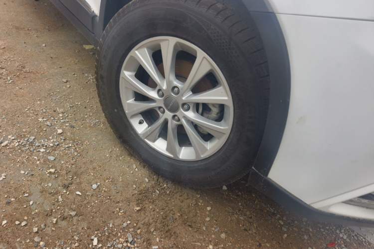 Used Haval H6 2018 Red-Label Sport Version 1.5T Manual Two-Wheel Drive Elite Model Right Front Wheel Hub