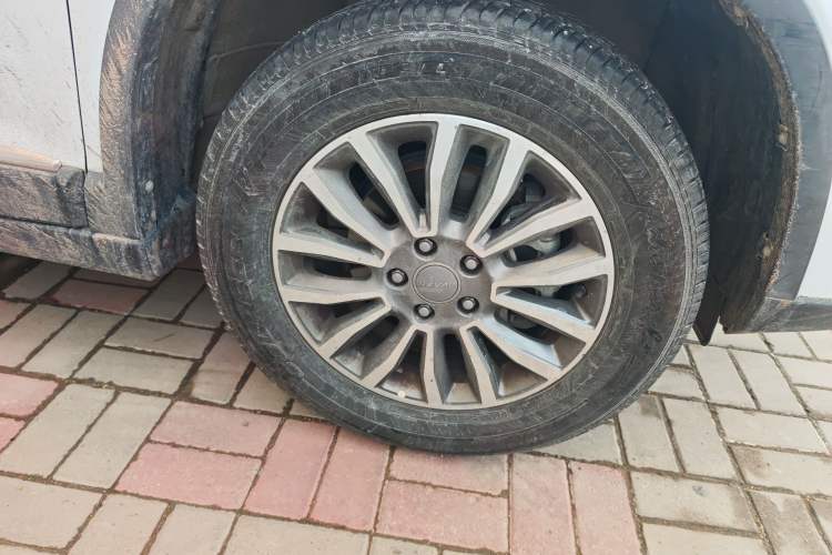 Used Haval H6 2018 Sport Edition 1.5T Manual Two-Wheel Drive Elite Model China V Standard Right Front Wheel Hub