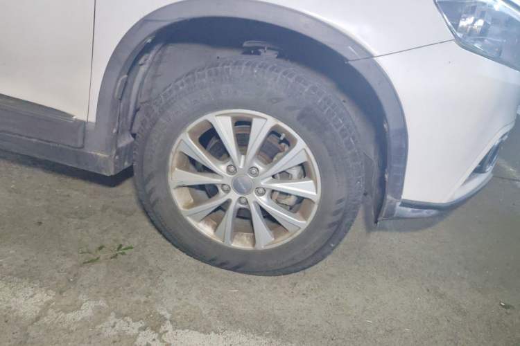 Used Haval H6 2018 Red-Label Sport Edition 1.5T Automatic Two-Wheel Drive Elite Model Right Front Wheel Hub
