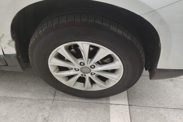 Used Haval H6 2018 Blue Label Sport Edition 1.5T Automatic Two-Wheel Drive Elite Model Right Front Wheel Hub