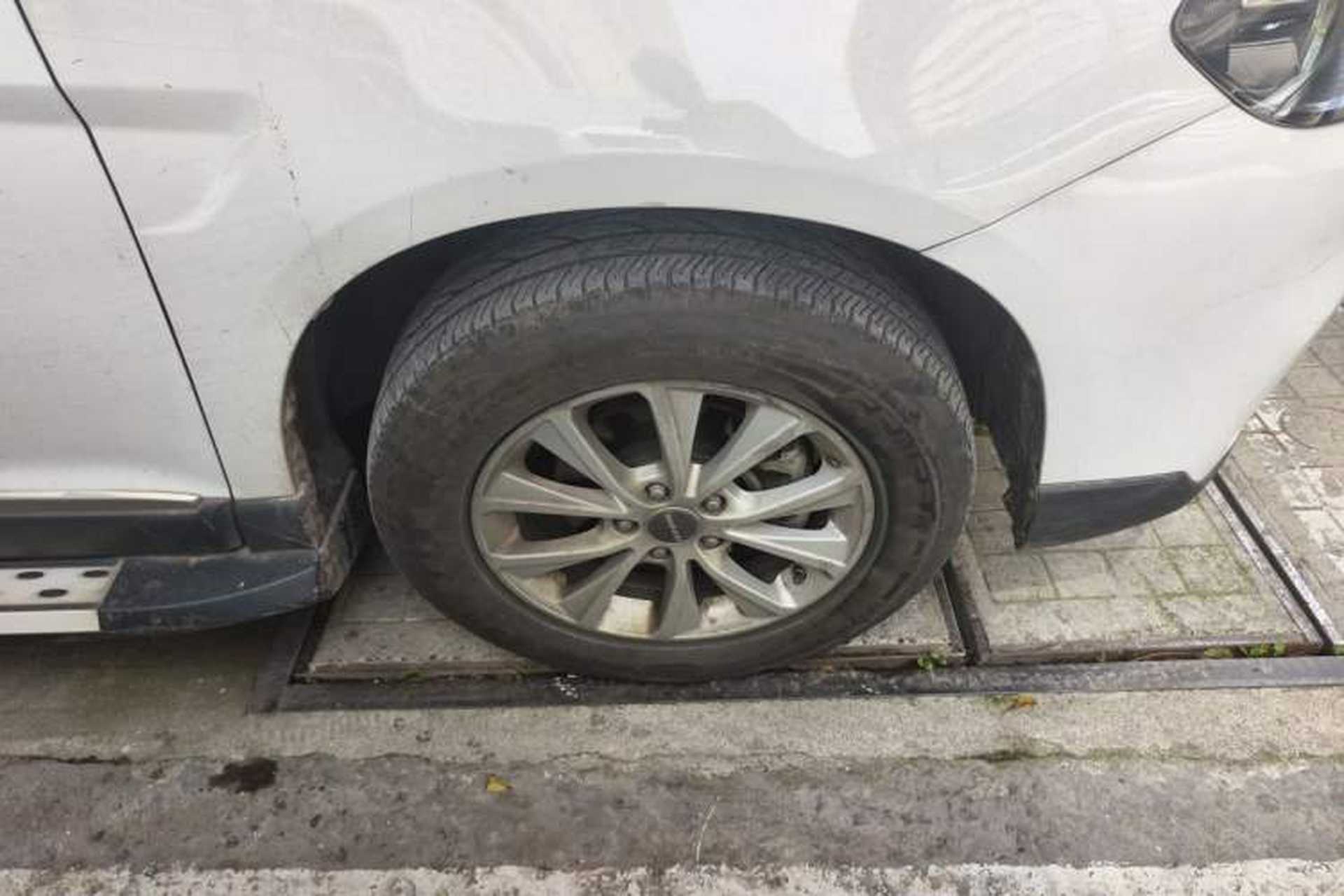Used Haval H6 2018 Blue Label Sport Edition 1.5T Manual Two-Wheel Drive Elite Model Right Front Wheel Hub