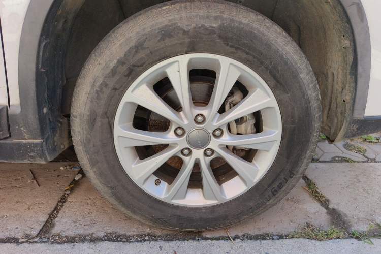 Used Haval H6 2018 Sport Edition 1.5T Automatic Two-Wheel Drive Elite Model China V Standard Right Front Wheel Hub