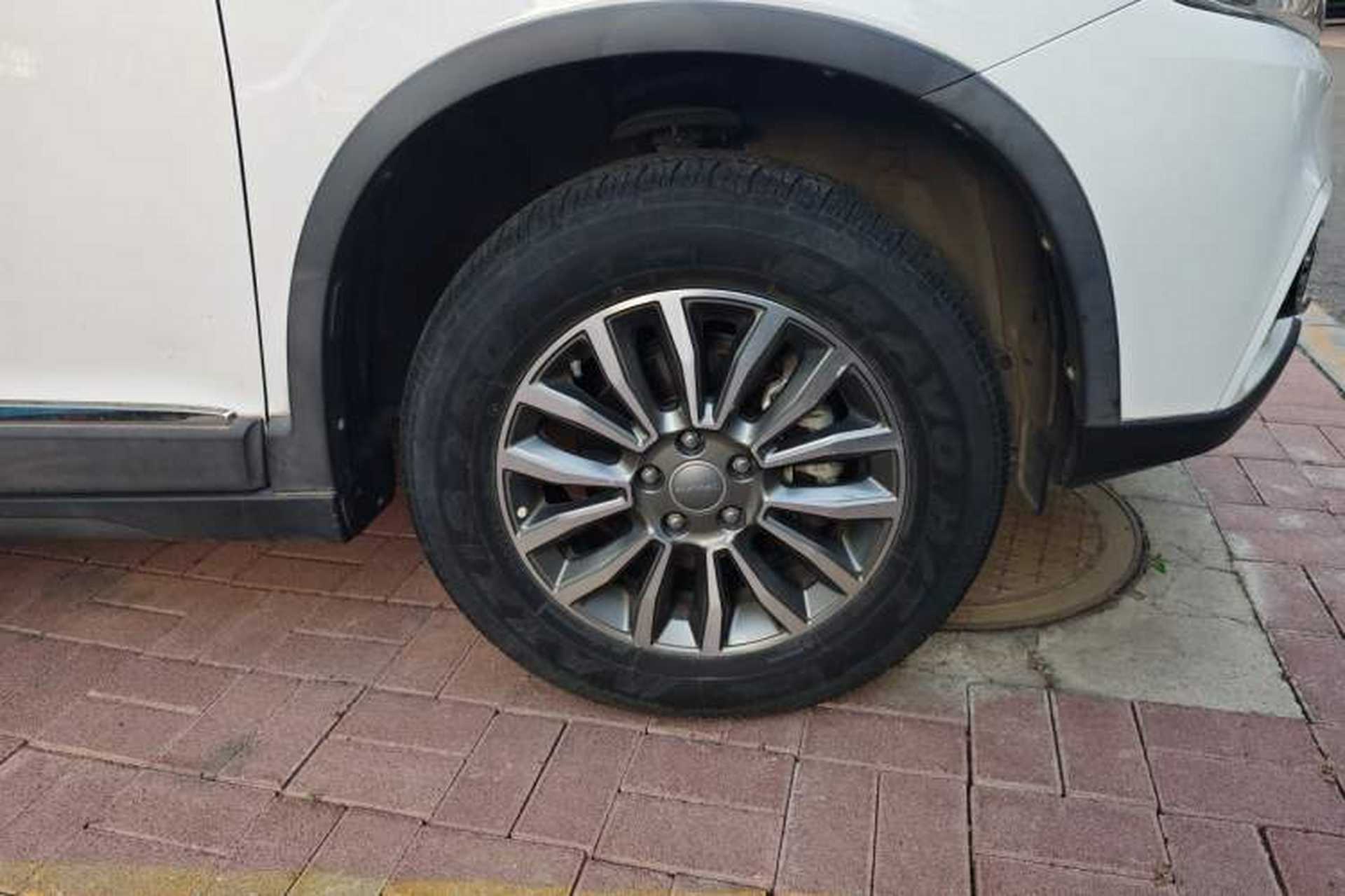 Used Haval H6 2018 Red-Label Sport Edition 1.5T Automatic Two-Wheel Drive Elite Model Right Front Wheel Hub