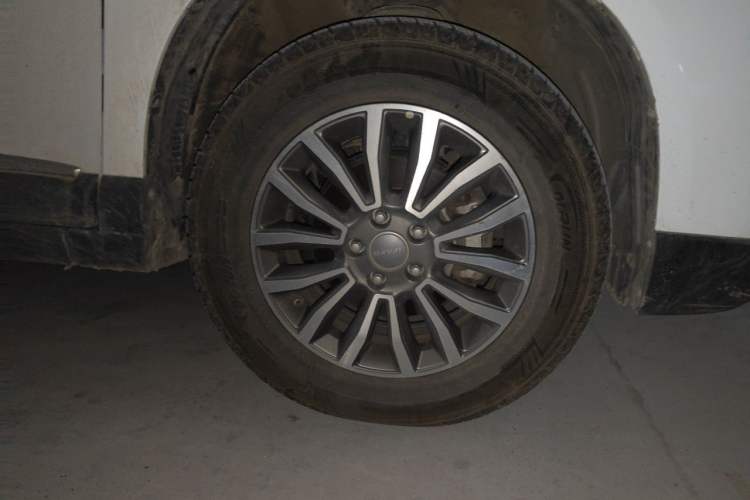 Used Haval H6 2018 Blue Label Sport Edition 1.5T Automatic Two-Wheel Drive Elite Model Right Front Wheel Hub