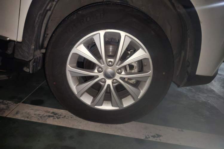 Used Haval H6 2018 Sport Edition 1.5T Automatic Two-Wheel Drive Elite Model China V Standard Right Front Wheel Hub