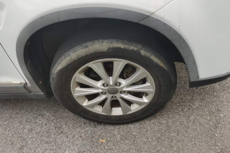 Used Haval H6 2018 Red-Label Sport Version 1.5T Manual Two-Wheel Drive Elite Model Right Front Wheel Hub